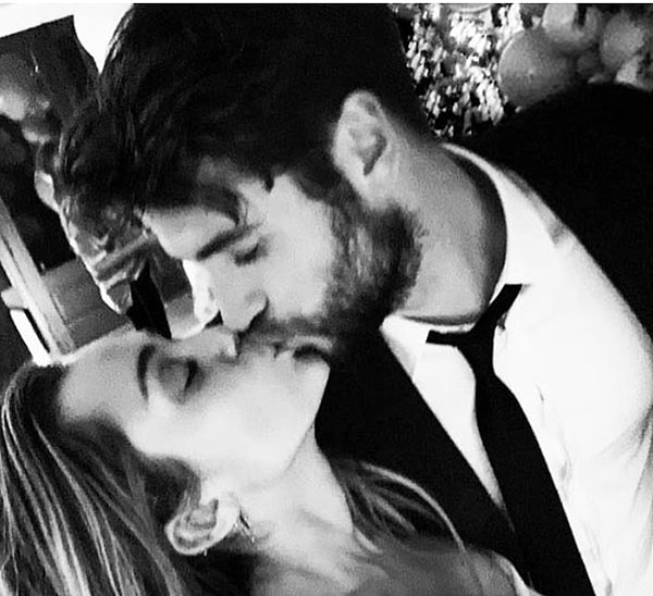 11. Да, они поженились!