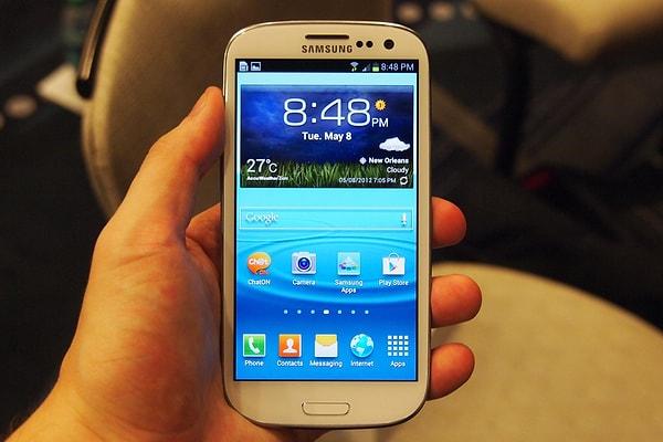 17. Samsung Galaxy S III - 40 Milyon