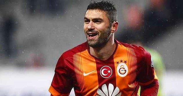 Trabzonspor'da gösterdiği performansı daha ileriye taşıyan Burak, Galatasaray formasını giydiği ilk sezonunda Lig'de gol kralı olmayı başardı ve Şampiyonlar Ligin'de de gösterdiği performansla Avrupa'da bir çok takımdan transfer teklifi aldı.