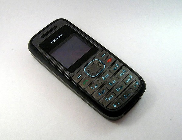13. Nokia 1208 - продано 100 миллионов