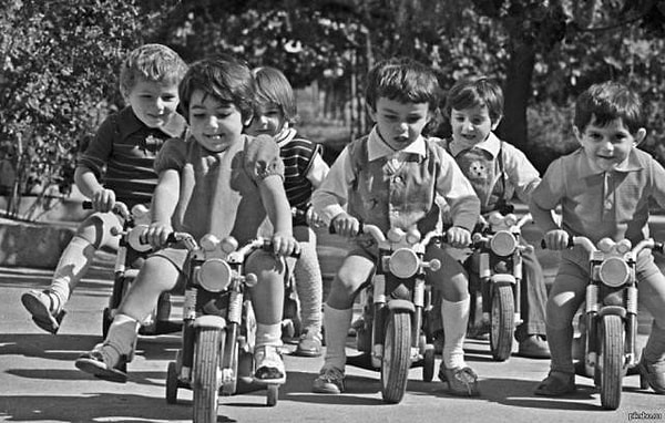 3. Как назывался детский юмористический журнал, выходивший каждый месяц?