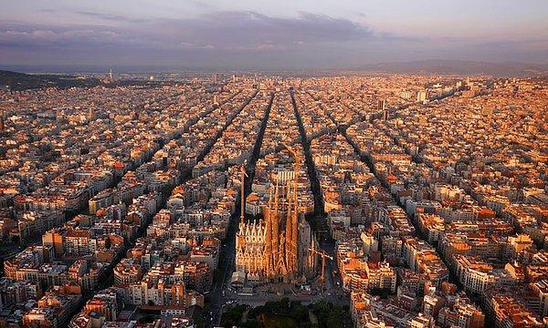 14. Şehirleşmede Çığır Açan Barselona'nın Meşhur Izgara Şeklindeki Kent Planının Hikayesi