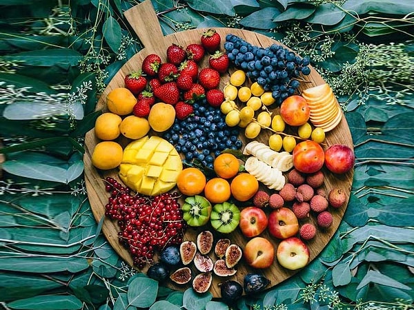 8. Выберите фрукты, которые выглядят аппетитнее всех: