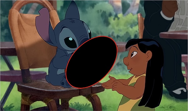 7. Что именно в руках держит Стич?