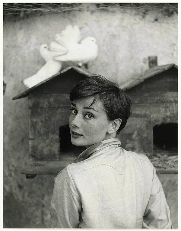 24. Audrey Hepburn, 1955.