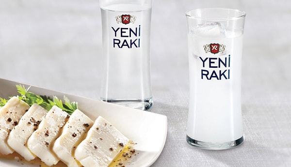 8. Вы пробовали на вкус турецкую ракы? На что похож ее вкус?