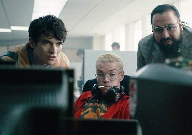 Yayınlandığı ilk günden beri tartışmaları asla son bulmayan Bandersnatch, ne denilirse densin defalarca izlendi, tüm seçenekler tekrar tekrar denendi.