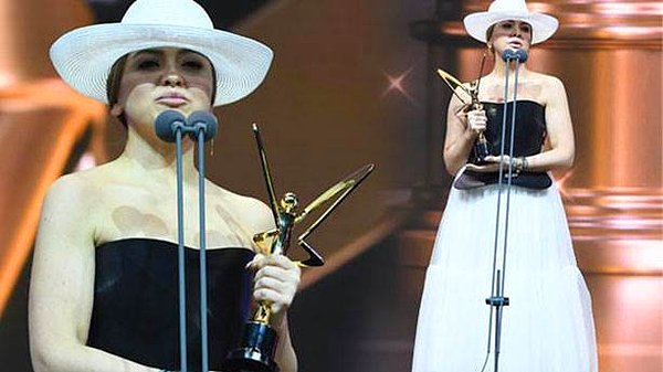 Tepeden tırnağa Dior tasarımı giyen Hadise, vermek istediği mesajı çok net açıkladı herkese aslında.