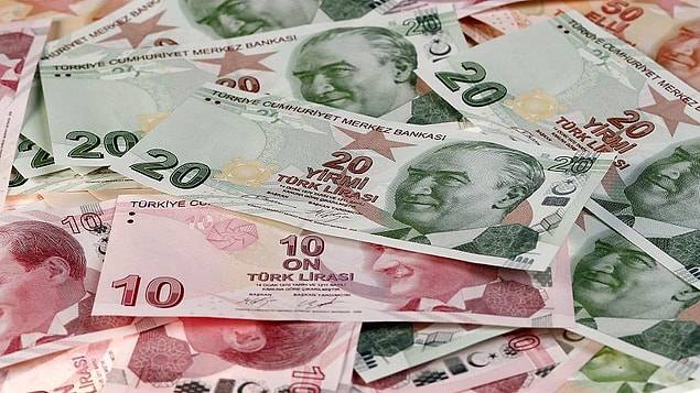 10. Para biriktirme planları yapın fakat sonra gidip ihtiyacınız olmayan bir şey alın.