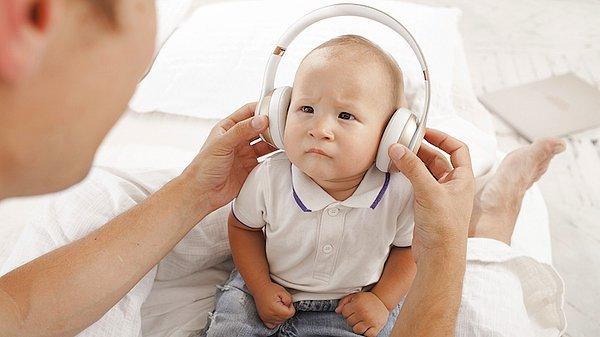 5. Bebeğinizin odasında beyaz gürültü kullanın.