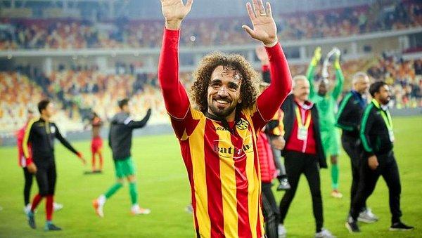 2015 yılından beri formasını giydiği Malatyaspor'da gösterdiği performansla takımının Süper Lig'e çıkmasında da büyük rol oynadı.