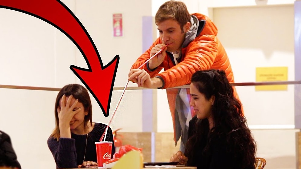 'İçeceğinizden Alabilir miyim?' Diyerek İnsanların İçeceklerine Salça Olan Efsane Ekip