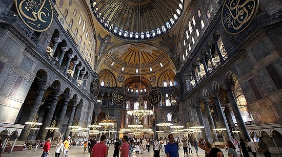 Müze Ücretlerine Yüzde 20 Zam Yapıldı: Ayasofya'ya Giriş 72 Lira