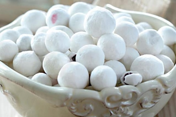 8. Какая ягода была внутри этих сахарных шариков?