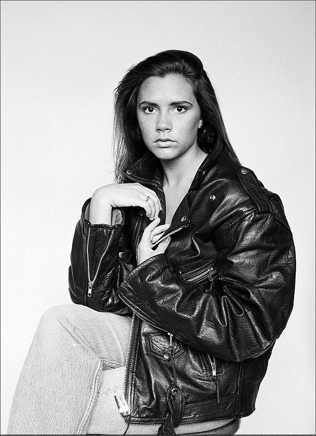 Victoria Beckham yıllar içinde estetik cerrahinin nimetlerinden yararlandı, genç modelin ise estetiği olup olmadığı bilinmiyor.