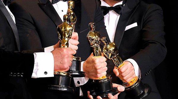 9. Bu yıl her yerde Türkiye olacak! “Sevdim Tosunum” filmimiz En İyi Film Oscar'ına sahip oldu ve toplam 5 ödülle törenden ayrıldı.