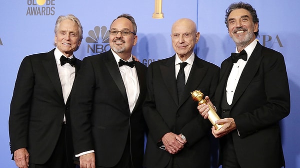 16. В категории "Телевидение" были награждены:👇