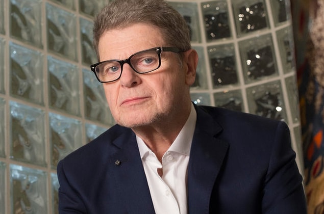 4. Gustavo Santaolalla
