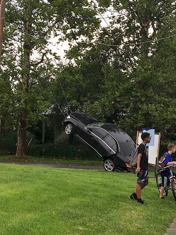 5. Кто-нибудь может объяснить, что здесь произошло?