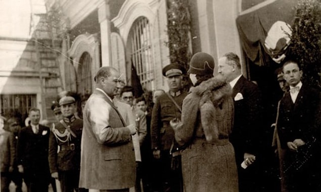 Bu fabrikaların ilki için Nazilli seçildi. Belki de 1930'da Mustafa Kemal Nazilli'yi ilk ziyaret edişinde tasarlamaya başlamıştı bu projeyi.