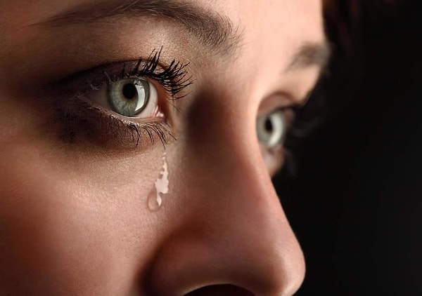 8. «Вы не заметили, что я не появлялась в соцсетях 3 дня, что необычно для такого частого пользователя, как я?»