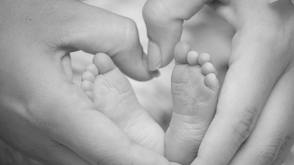 9. «А затем пост с такими ключевыми словами, как «сердце разбито», «проблема», «мертворождение», и 200 плачущих смайликов от моих друзей? Разве это не было достойно вашего внимания?»