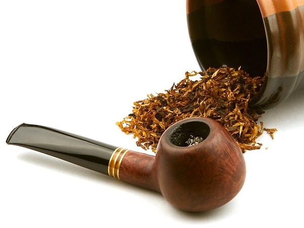 3. С чем у вас ассоциируется запах табака?