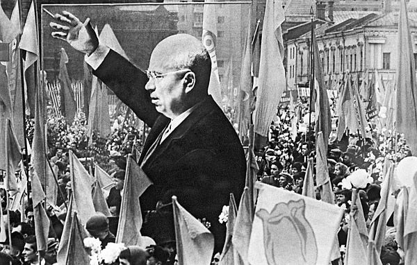 8. Какое важное культурное событие произошло в 60-х годах?