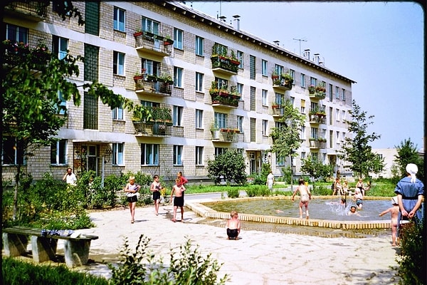 7. Вы живете в хрущевке.