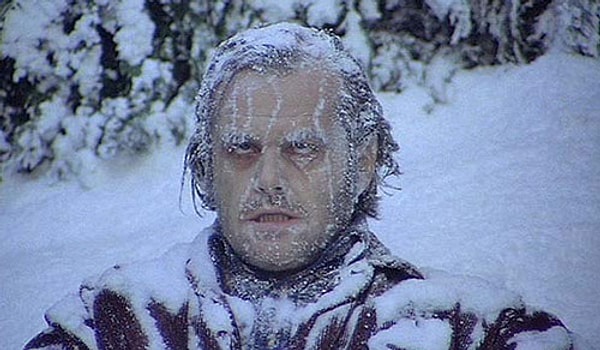 8. О какой степени обморожения идет речь, если симптомы - бледность, снижение чувствительности кожи, появление пузырей на вторые-третьи сутки?