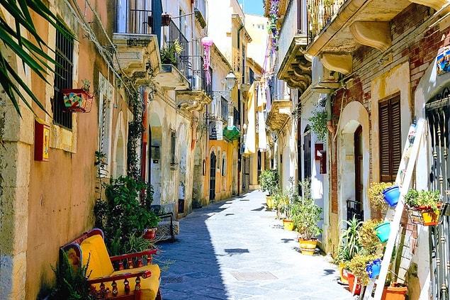 14. Acireale