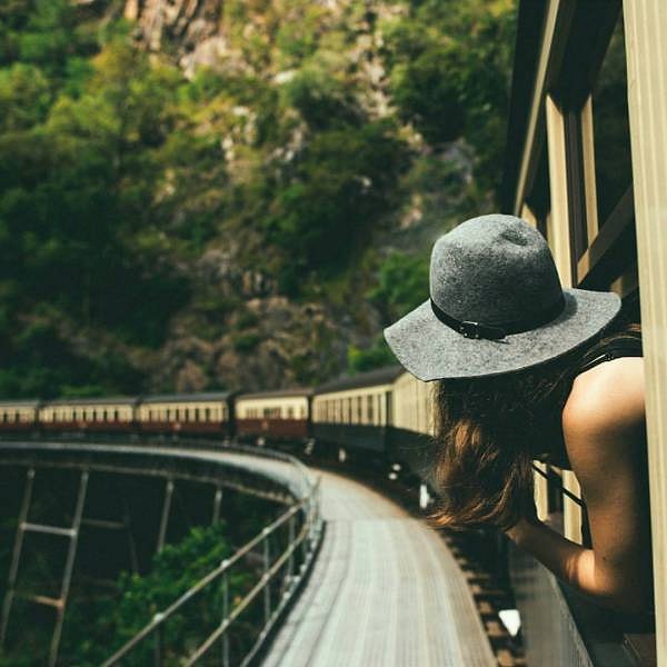 11. Как вы считаете, жизнь прекрасна?