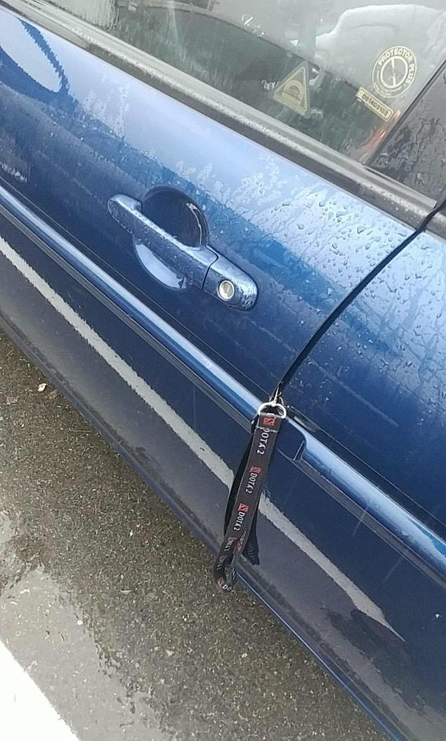 8. You should 100% sure the keys are fully outside the vehicle before locking your car doors.