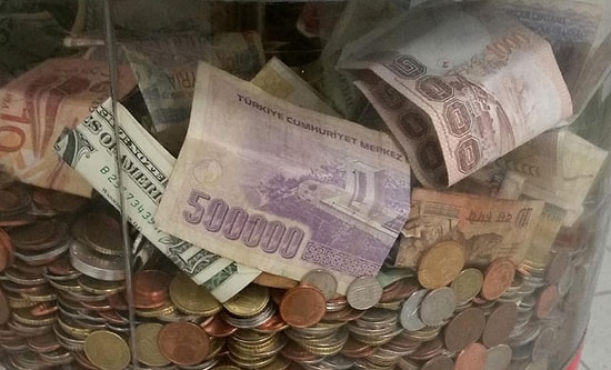14 Yıl Sonra Hollanda'da Ortaya Çıktı: Tedavülden Kalkan 500 Bin TL Bağış Kutusuna Atıldı