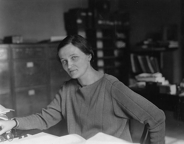 Bu çığır açan keşfi yapan öğrencinin adı Cecilia Payne-Gaposchkin'di.