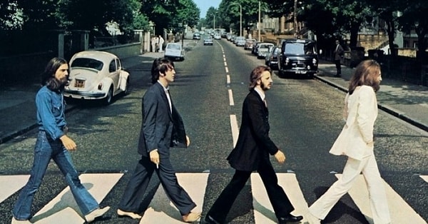 12. Как называется дебютный альбом "Битлз"?