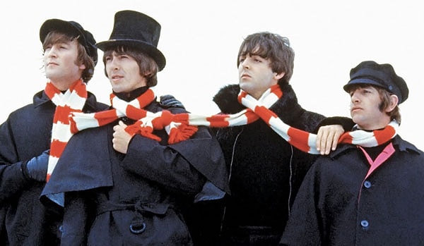 14. Какая песня группы впервые обратила на себя внимание серьезностью содержания?