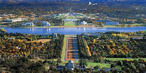 1. Canberra (Avustralya)