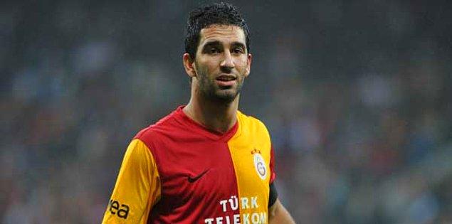 6. 66 numarasıyla forma giyen Arda Turan, Galatasaray ve Türk futbolunun en önemli futbolcularından biri olmaya adaydı.