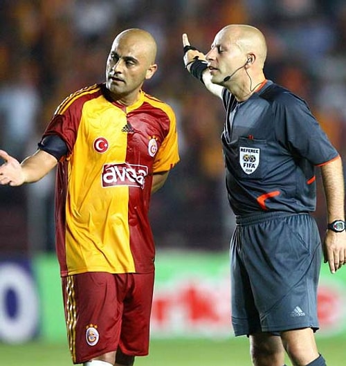 2009 yılında Galatasaray'da aktif futbol oynayan Hasan Şaş, bugün teknik ekibin yanında yer alıyor.
