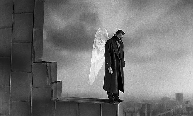 8. Berlin Üzerindeki Gökyüzü (1987) Der Himmel über Berlin