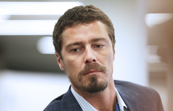 10. В каком виде спорта преуспел Марат Сафин?