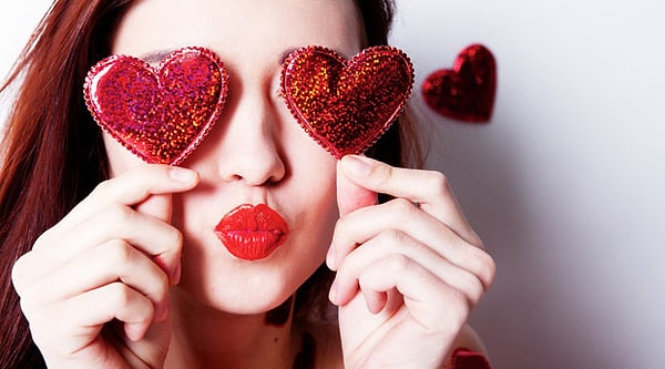 9. Как вы думаете, существует ли любовь с первого взгляда?