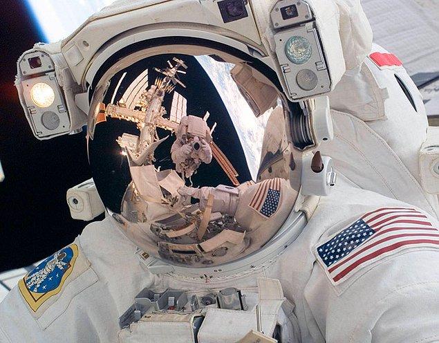 1. ABD uzay mekiği Keşif Seferi Uzmanı Michael Fossum!