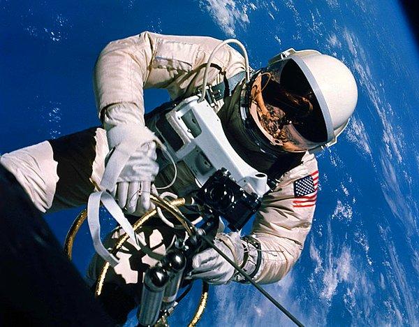 19. Uzay yürüyüşü yapan ilk Amerikalı: Ed White!