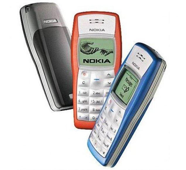 250 milyondan fazla satarak hala dünyanın en çok satılan telefonu unvanını taşıyan 1100, 2003 yılında çıkmıştı.