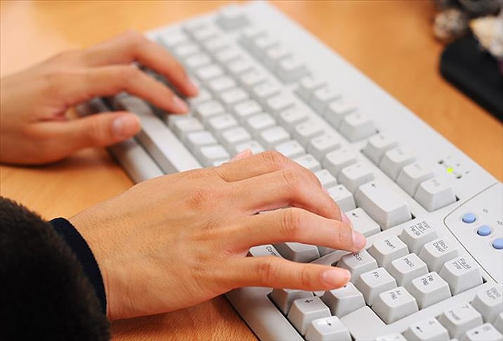 Bakanlık 'Hacklenme Yok' Dedi: Notlarını ve Devamsızlık Günlerini Değiştiren Öğrenci Serbest Bırakıldı