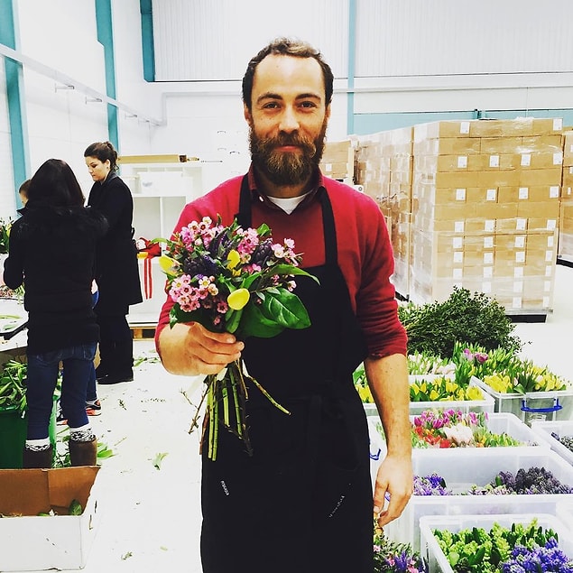 Kraliyet ailesinin üyelerine sosyal medya yasağı olsa da, yakın akrabalar için herhangi bir yaptırım yok tabii ki.