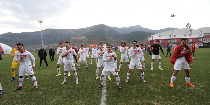 U16 Milli Takımından Haka Danslı Galibiyet Sevinci: 'Ne Mutlu Türk'üm Diyene'