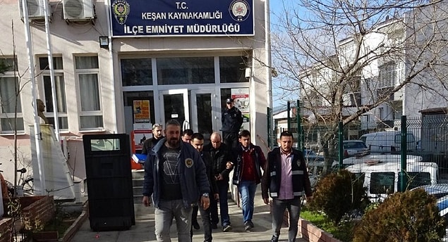 'Soran olursa 'Köpeği gezdirmeye gidiyorum' demek için, ormana giderken Didem'in köpeğini de yanıma aldım'